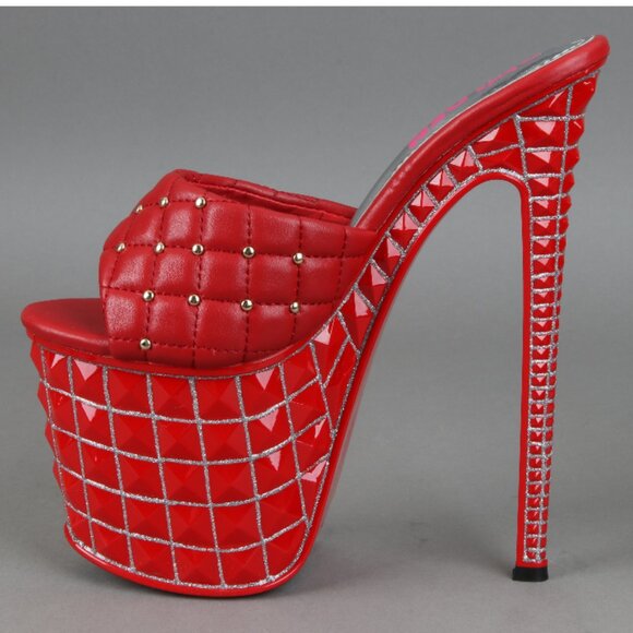 Looking for extreme high heels. At least 5" - Picture 4 of 5